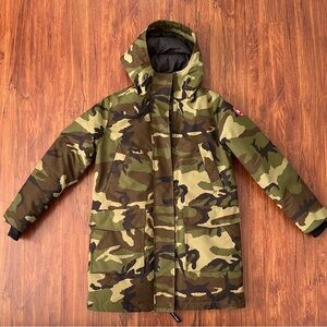 Canada Goose Camouflage Ski Jacket S